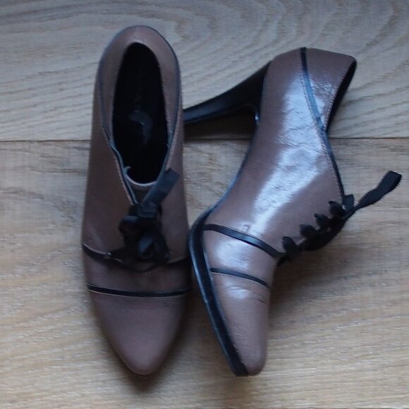 Tahari | Leather Lace-Up Booties - Picture 2 of 7